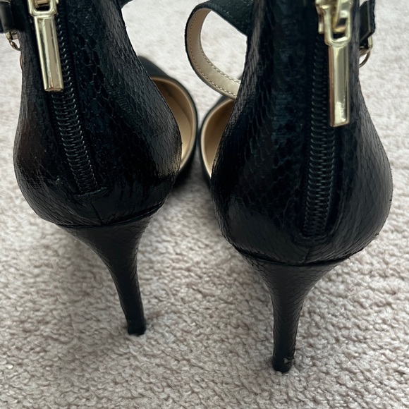 Elegant Black High Heels - Picture 3 of 8